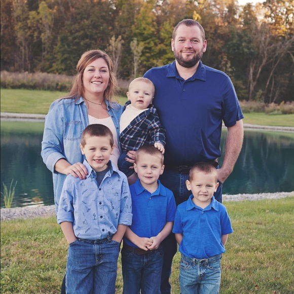 Meet your Posher, Megan - Picture 1 of 1